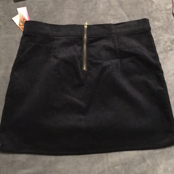 GORGEOUS New NWT Navy Corduroy Mini Skirt L 34” Waist - Picture 4 of 13